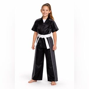 Century Set Competition karate uniform unisex size Adult Small Black and Grey